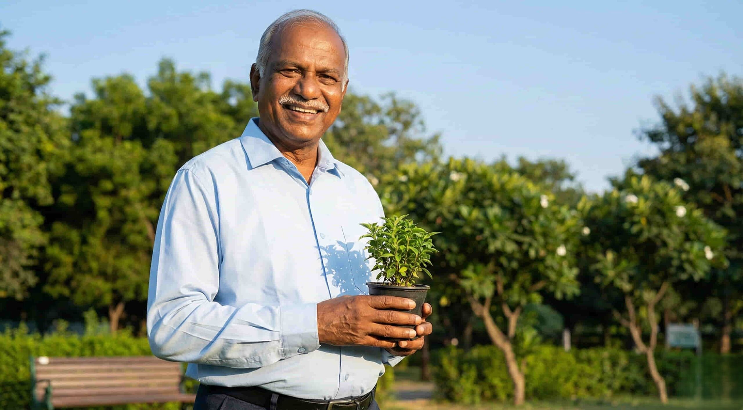Doctor explaining life after dialysis catheter surgery to a patient in Hyderabad